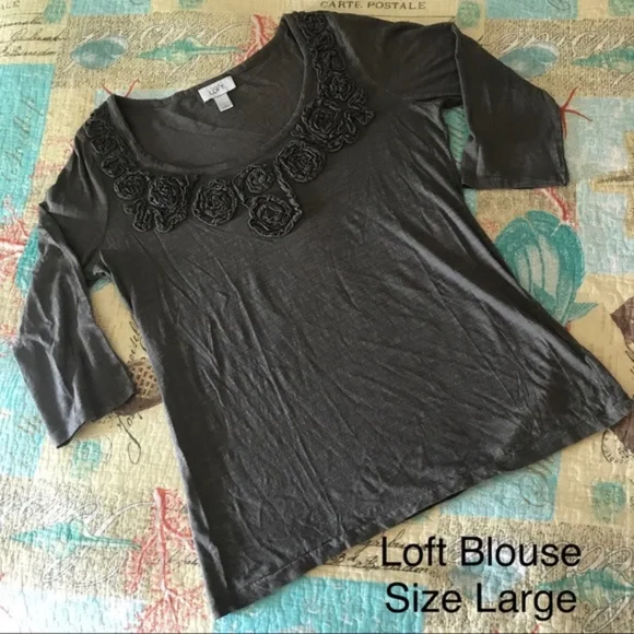 Loft Gray Floral Embroidered Like Patterned Neckline Blouse Size Large - Picture 2 of 7